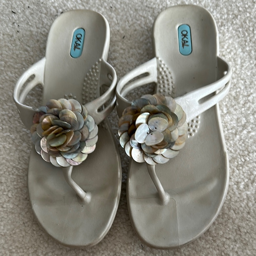 OKAI SANDALS